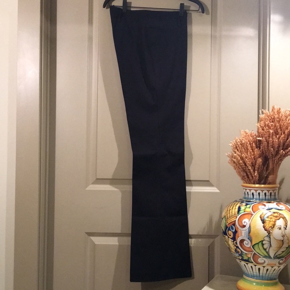 Sleek Black Pants With Stretch - Picture 6 of 8